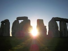 zonsopgang bij stonehenge